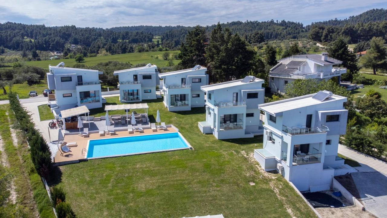 Blue Avenue Aparthotel Paliouri Exterior photo