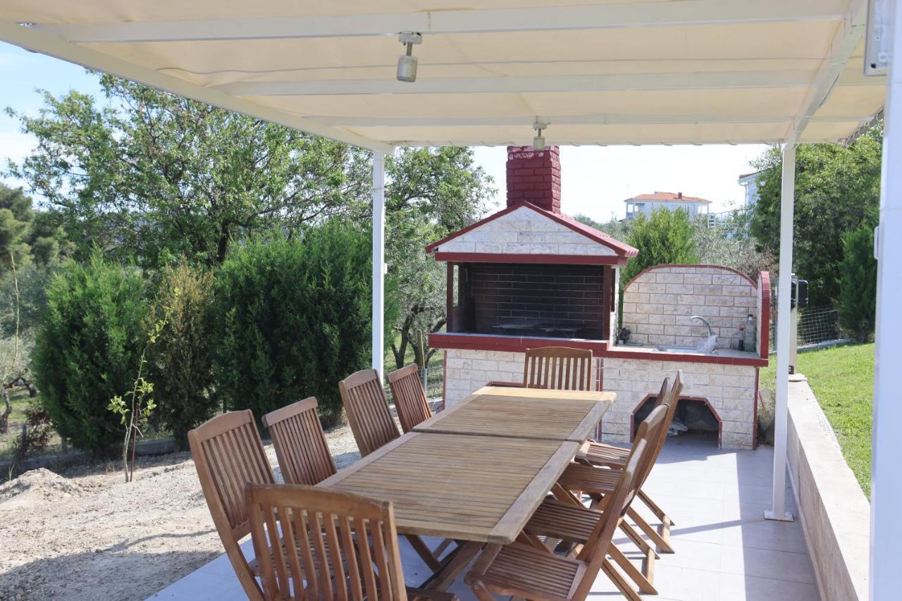 Blue Avenue Aparthotel Paliouri Exterior photo