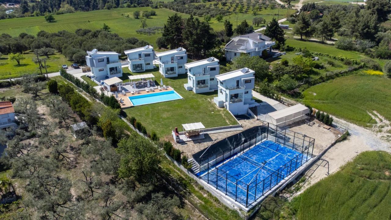 Blue Avenue Aparthotel Paliouri Exterior photo